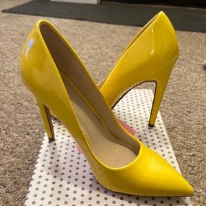 Yellow pat and leather pumps